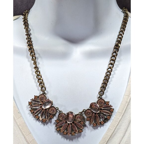 Funky Glam Y2K Style Floral Gemmed Statement Necklace (Missing Stone) - Picture 5 of 7